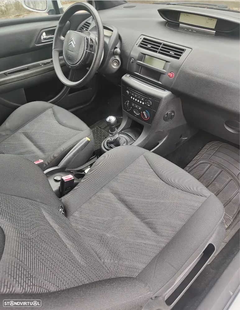 Citroën C4 HDi 90 FAP VTR - 6