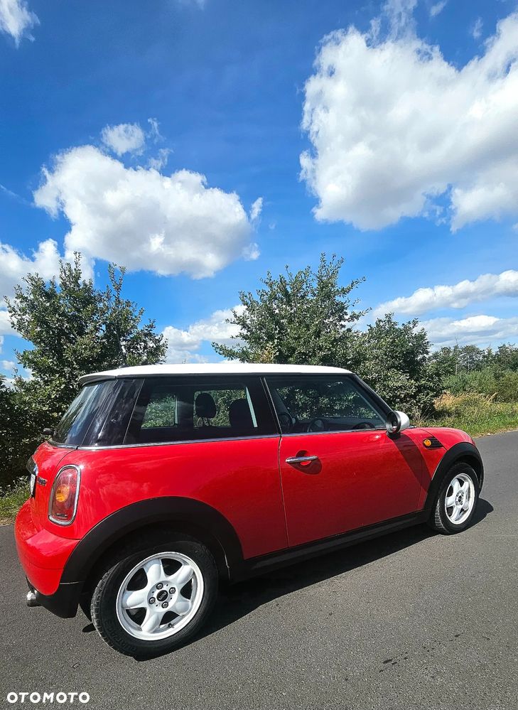 MINI Cooper Standard - 4