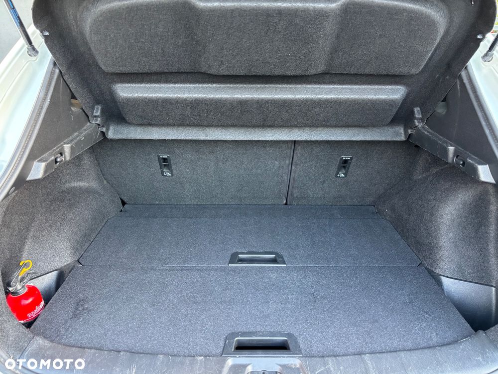 Nissan Qashqai 1.3 DIG-T N-Connecta EU6d - 37