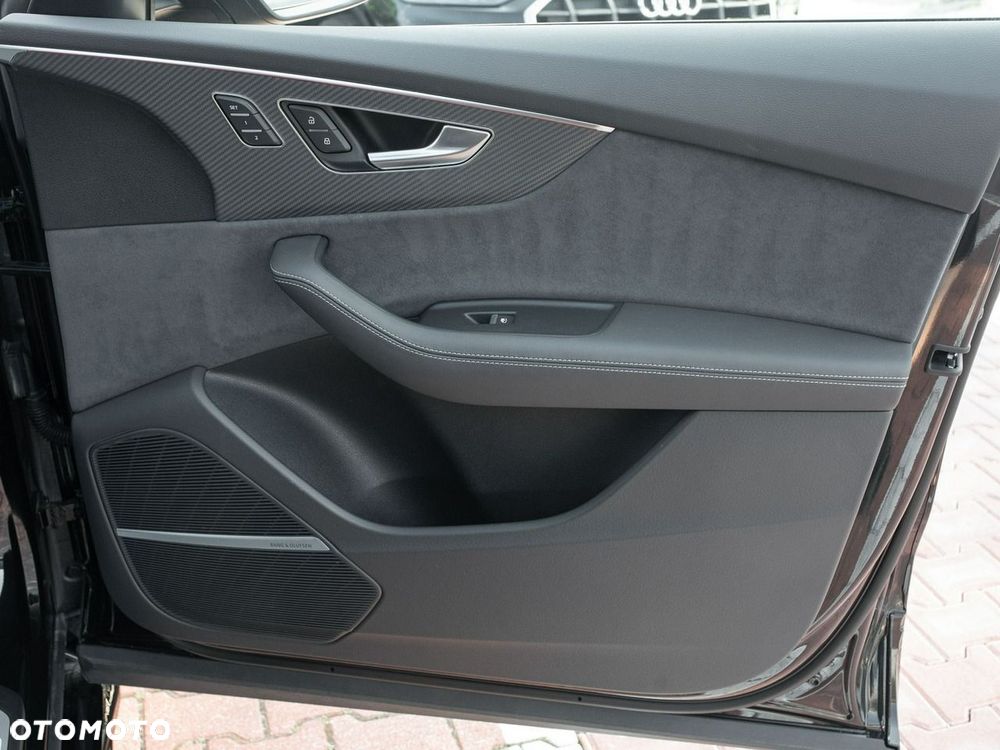 Audi SQ8 TFSI Quattro Tiptronic - 34