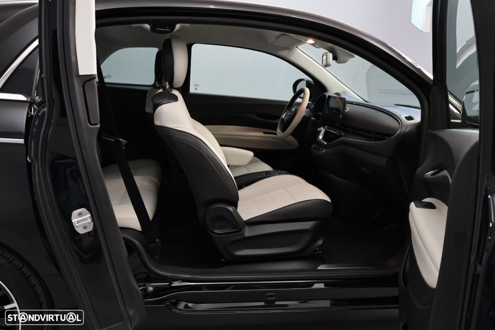 Fiat 500e La Prima - 21