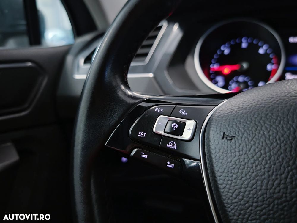 Volkswagen Tiguan 2.0 TDI DPF DSG Comfortline - 11