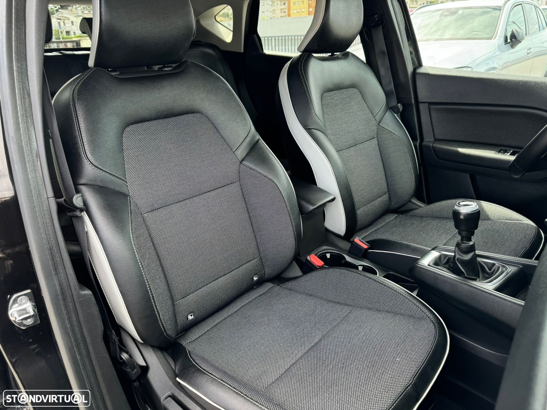 Renault Captur 1.0 TCe Intens - 14