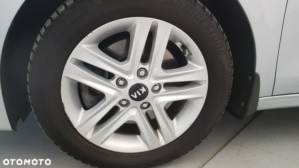 Kia Ceed - 9