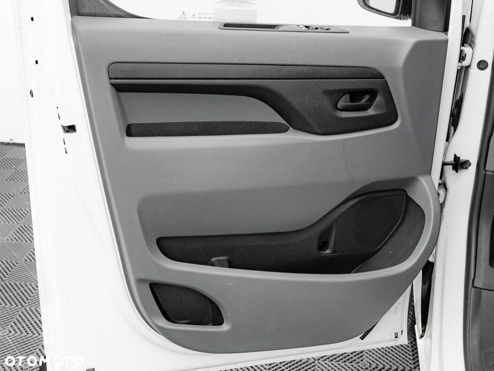 Toyota ProAce Kombi 2.0 D-4D Long 2,8t - 12