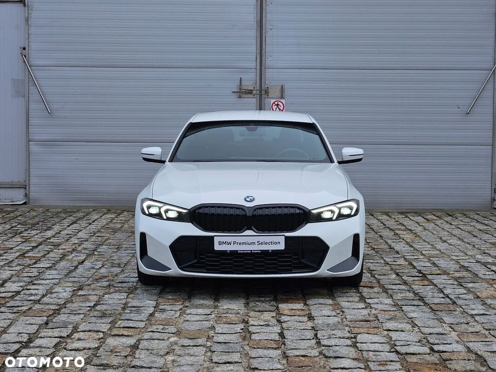 BMW Seria 3 320i xDrive M Sport - 12