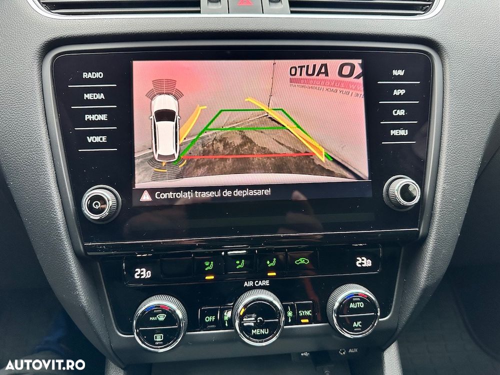 Skoda Octavia 2.0 TDI (Green tec) DSG Style - 12