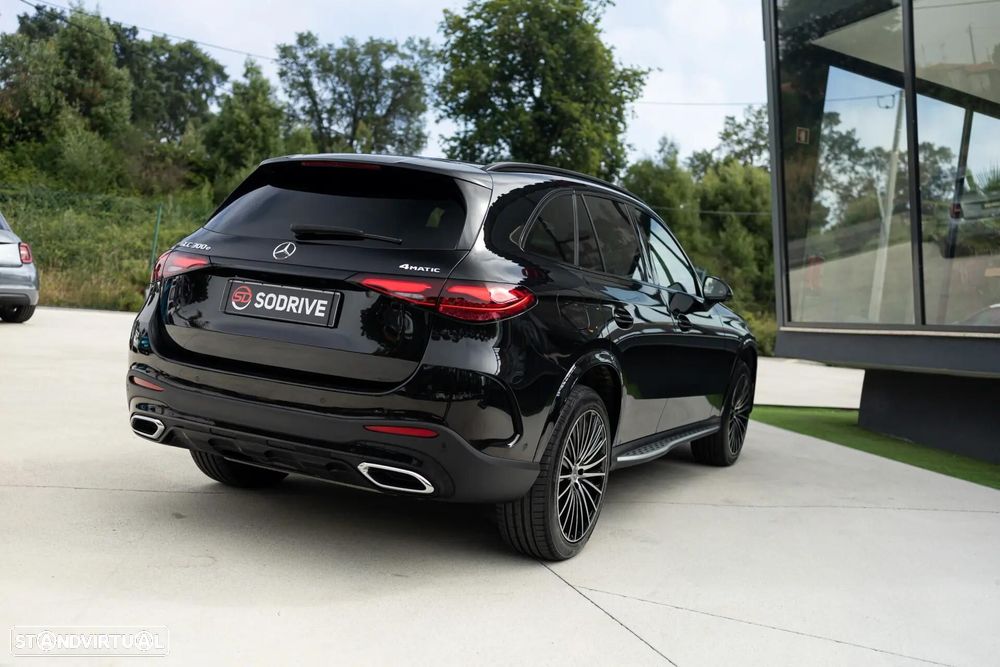 Mercedes-Benz GLC 300 e 4Matic 9G-TRONIC Edition AMG Line - 47