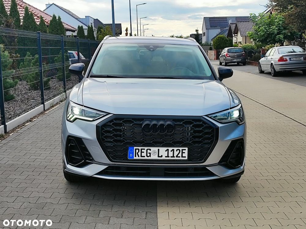 Audi Q3 2019 photo 2
