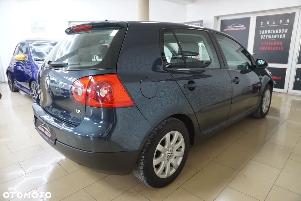 Volkswagen Golf 1.6 Comfortline - 10