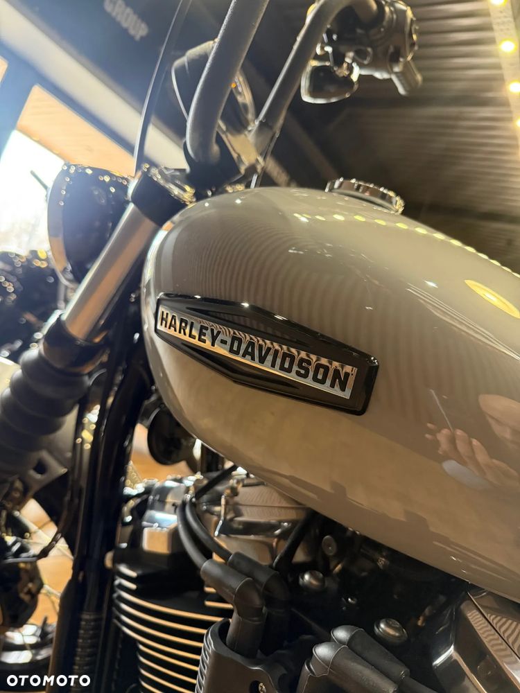 Harley-Davidson Softail Street Bob - 8