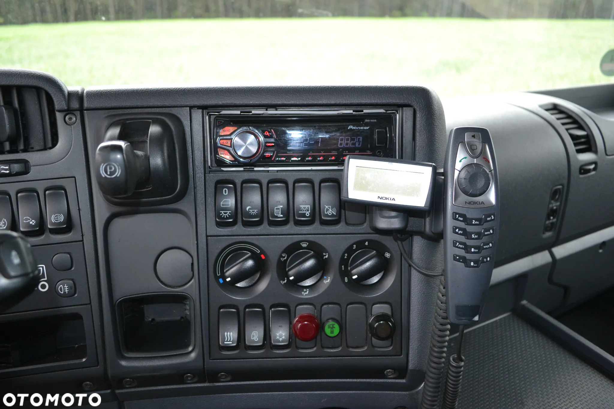 Scania R 420 TRZECIA OŚ SKRĘTNA ZESTAW PLATFORMA 2x7.75 m KLIMATYZACJA - 9