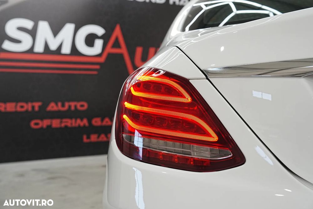 Mercedes-Benz C - 32