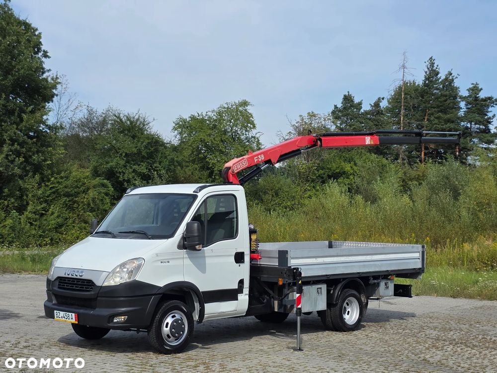 Iveco Daily 35c-15 50c-15 Skrzynia 3.60 M + HDS  1.8 Tony ! Bez Korozji  ! Z Włoch  ! - 1