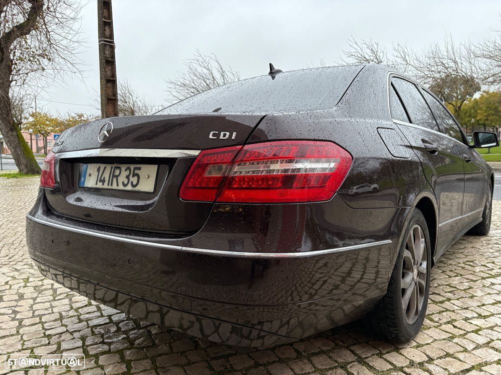 Mercedes-Benz E 250 CDI Avantgarde BlueEfficiency Auto. - 12
