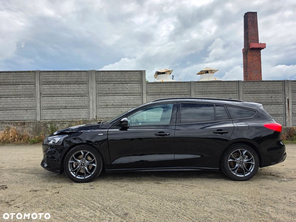 Ford Focus 1.0 EcoBoost STart-Stopp-System ST-LINE X - 3