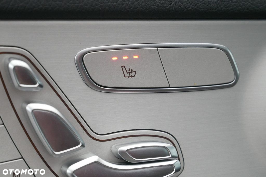 Mercedes-Benz GLC - 36