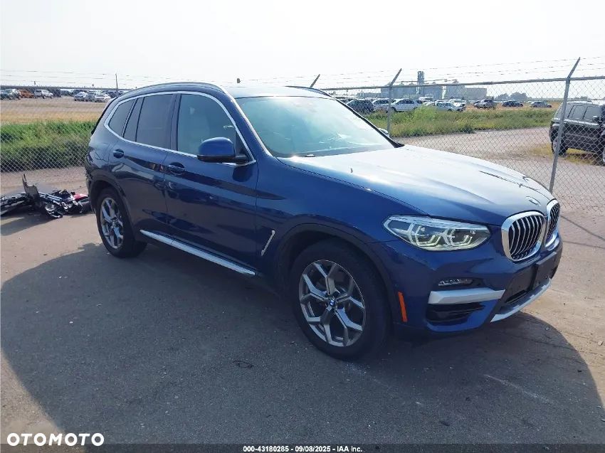 BMW X3 xDrive30i GPF Luxury Line - 4