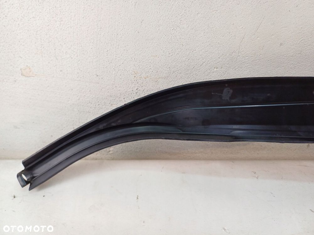 mocowanie listwy blendy klapy bagażnika tył ford galaxy mk ii 2 06- - 3