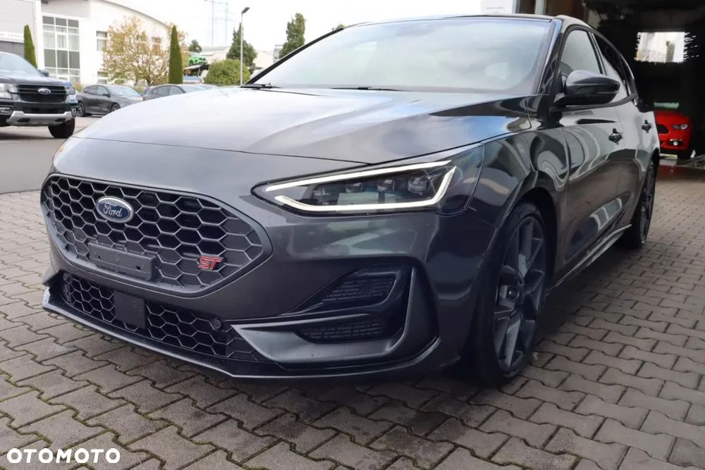 Ford Focus 2.3 EcoBoost ST X - 6