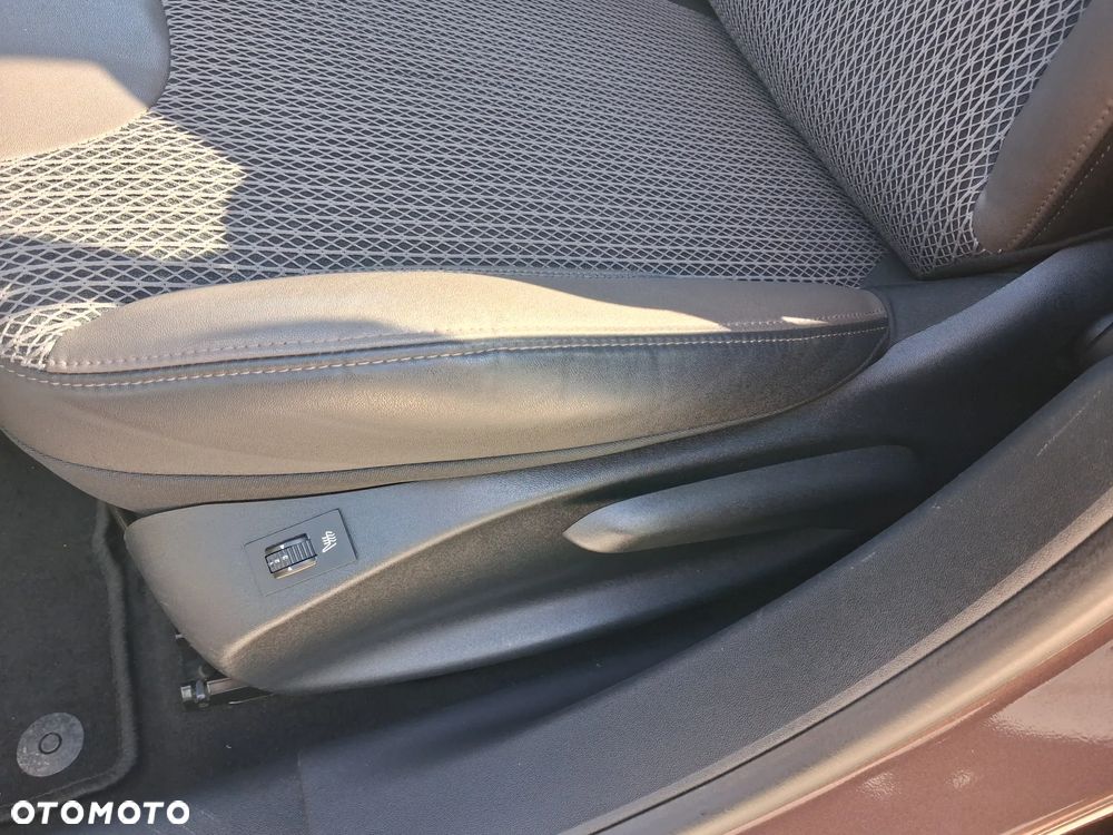 Peugeot 2008 1.6 VTi Allure - 17