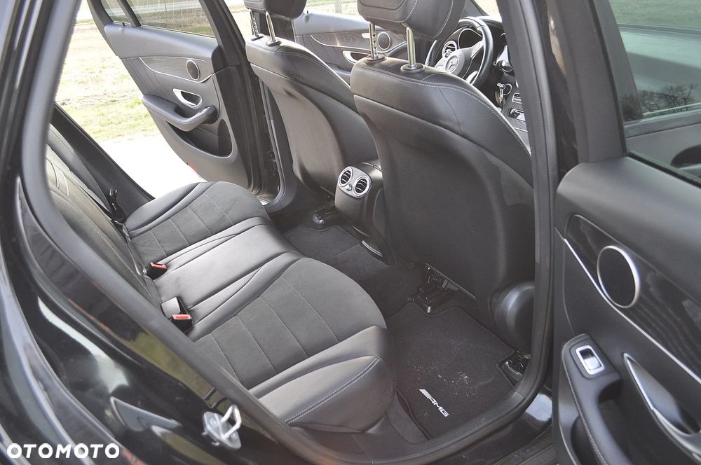 Mercedes-Benz GLC - 17