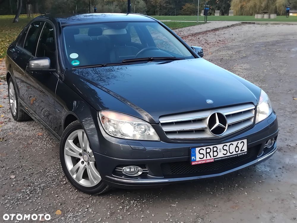 Mercedes-Benz Klasa C 200 CGI BlueEFFICIENCY Avantgarde - 3