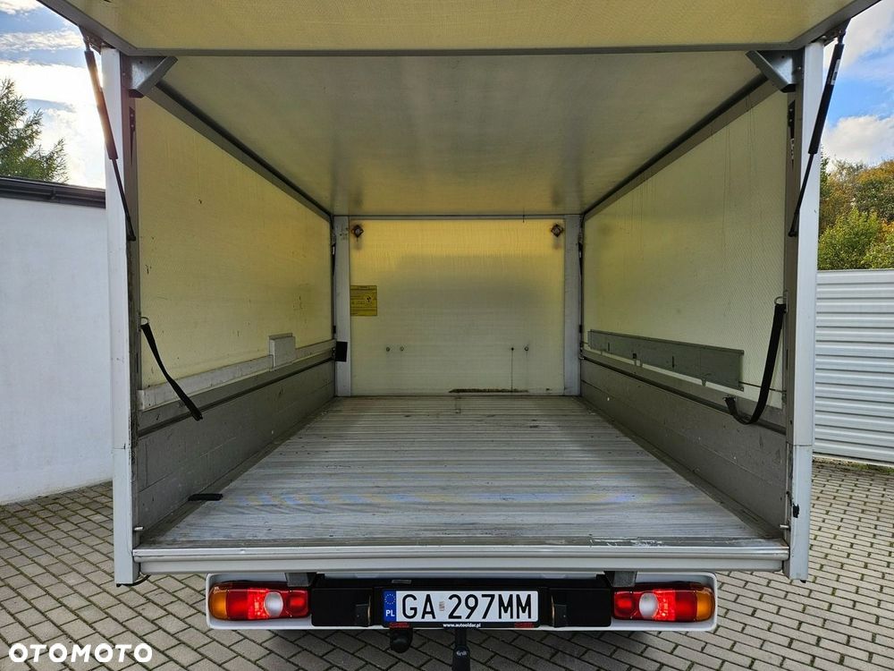 Volkswagen Transporter - 17