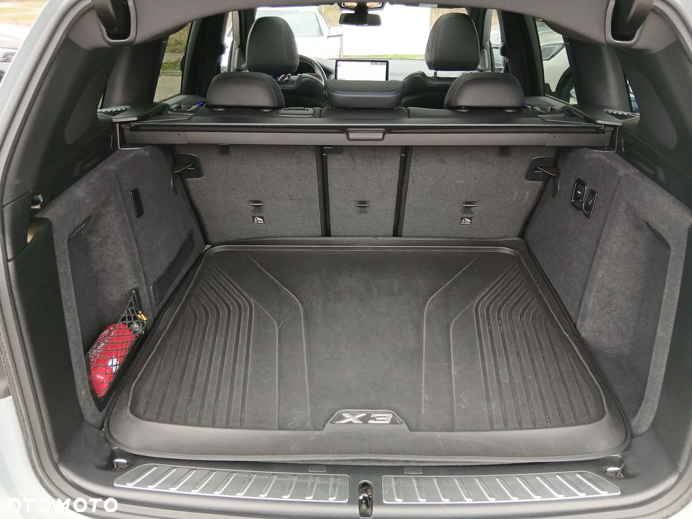 BMW X3 xM40d mHEV - 29