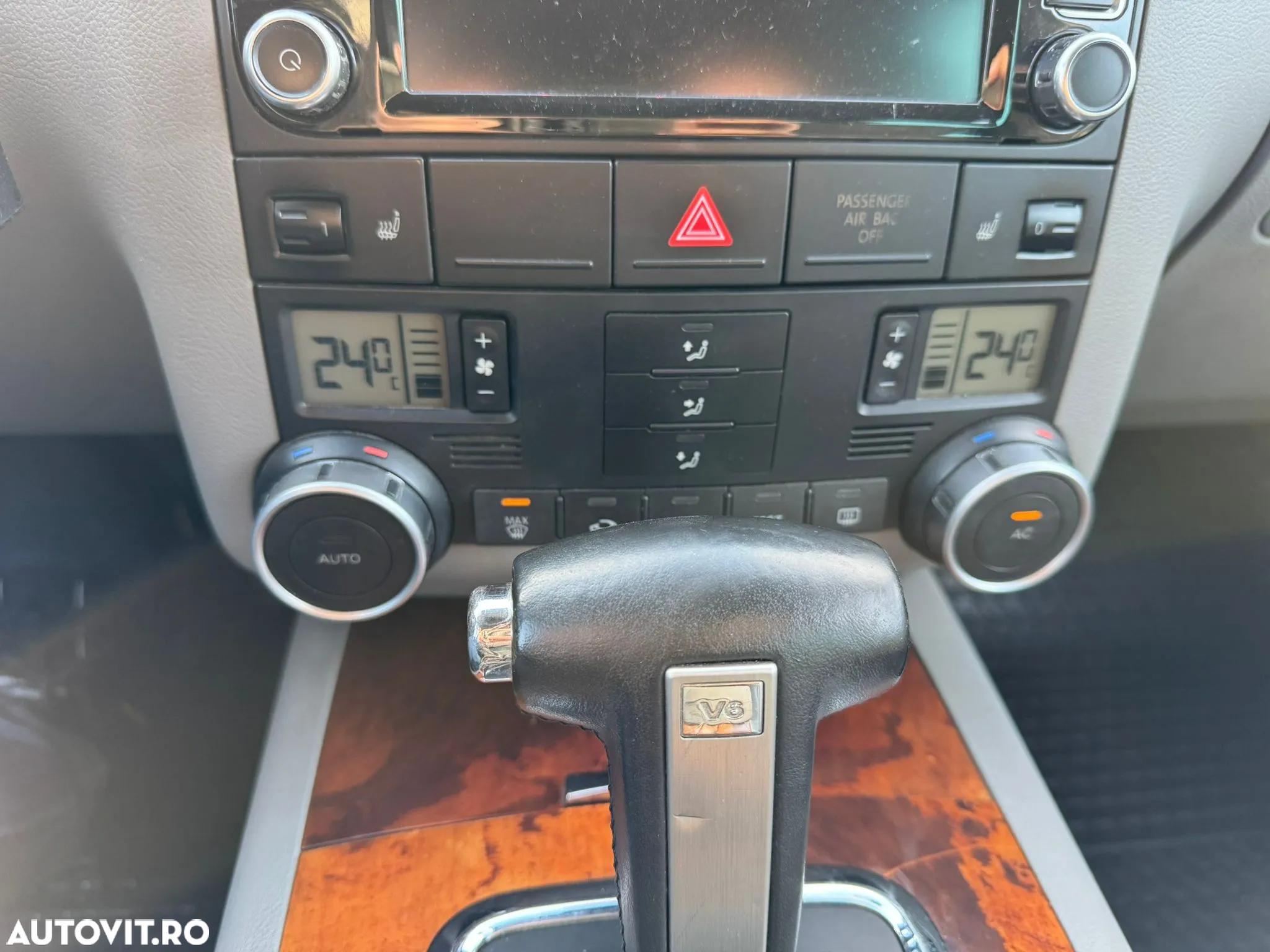 Volkswagen Touareg - 11