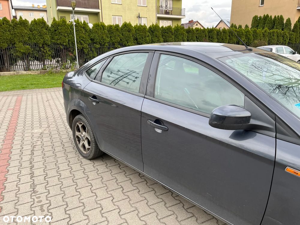 Ford Mondeo 2.0 TDCi Ambiente - 2