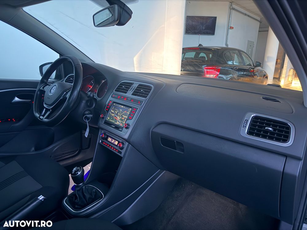 Volkswagen Polo 1.4 TDI Blue Motion Technology Allstar - 10