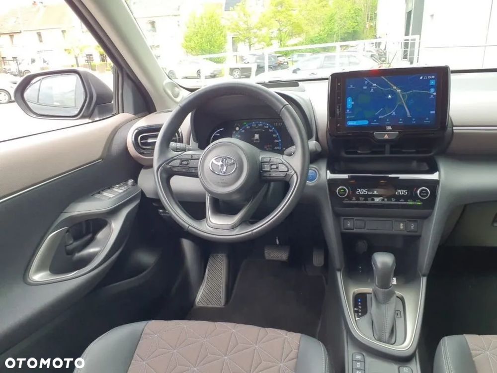 Toyota Yaris Hybrid 1.5 GR Sport - 6