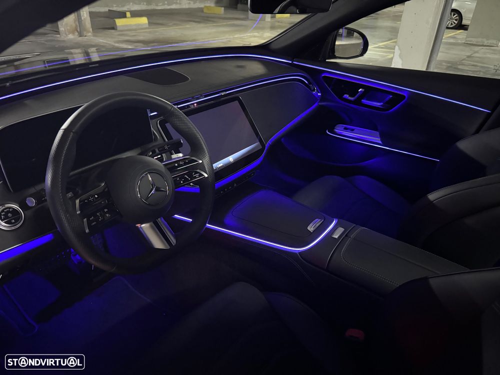 Mercedes-Benz E 300 9G-TRONIC AMG Line - 33