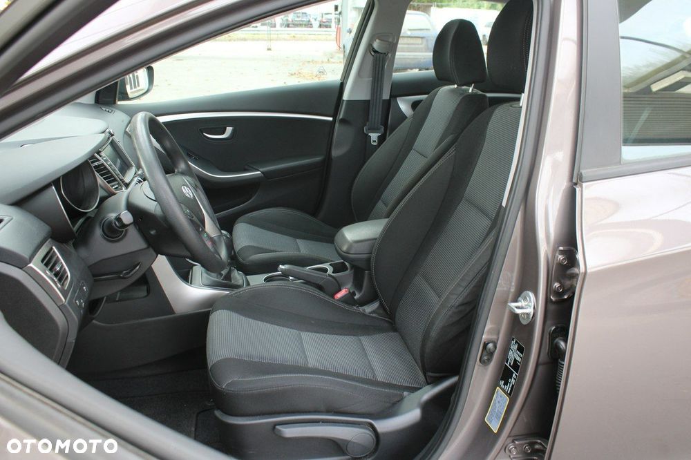 Hyundai i30 - 12