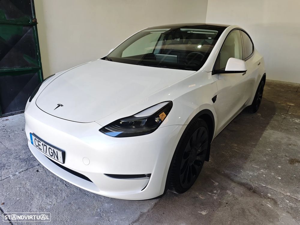 Tesla Model Y Performance Dual Motor AWD - 6