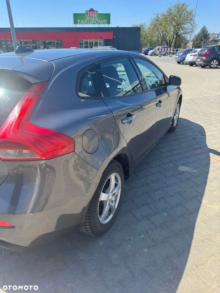 Volvo V40 D2 Base - 3