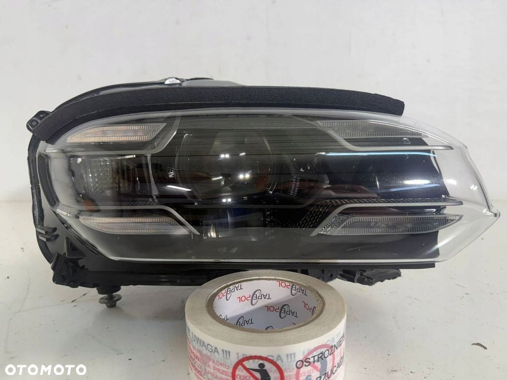 lampa prawy przód prawa przednia porsche taycan 9j1 full led eu - 1