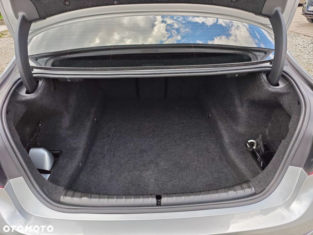 BMW Seria 5 530i Sport Line - 14