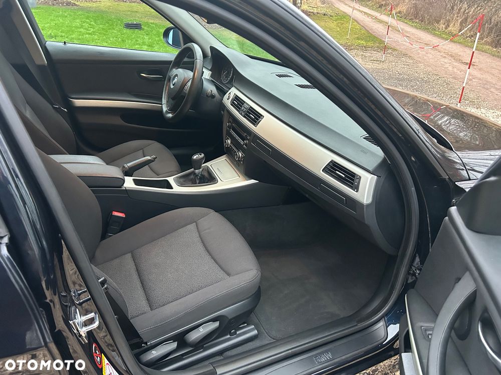 BMW Seria 3 318i Edition Lifestyle - 11