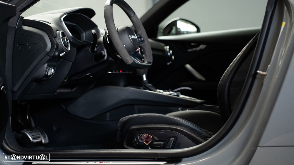 Audi TT RS Coupé 2.5 TFSi quattro S tronic - 23