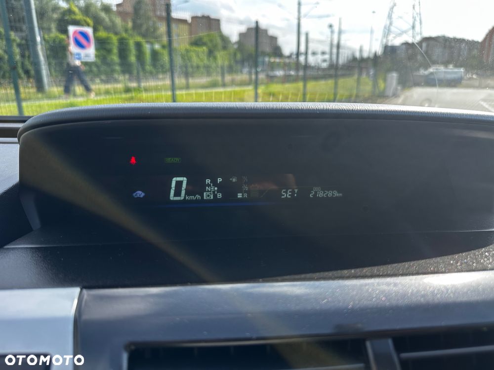 Toyota Prius+ (Hybrid) Comfort - 21