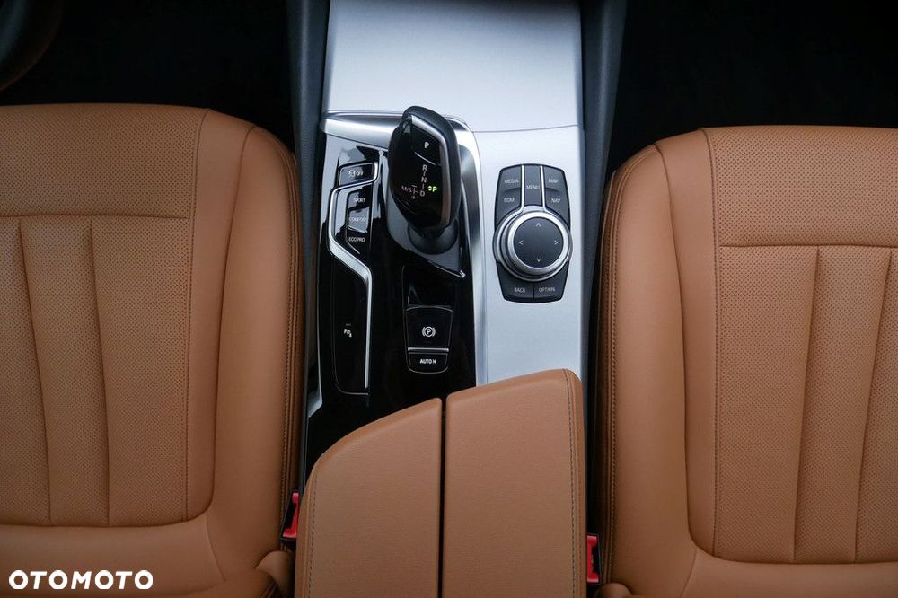 BMW Seria 5 - 11