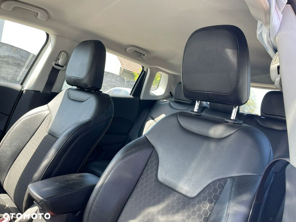 Jeep Compass 1.3 TMair Night Eagle FWD S&S DDCT - 10