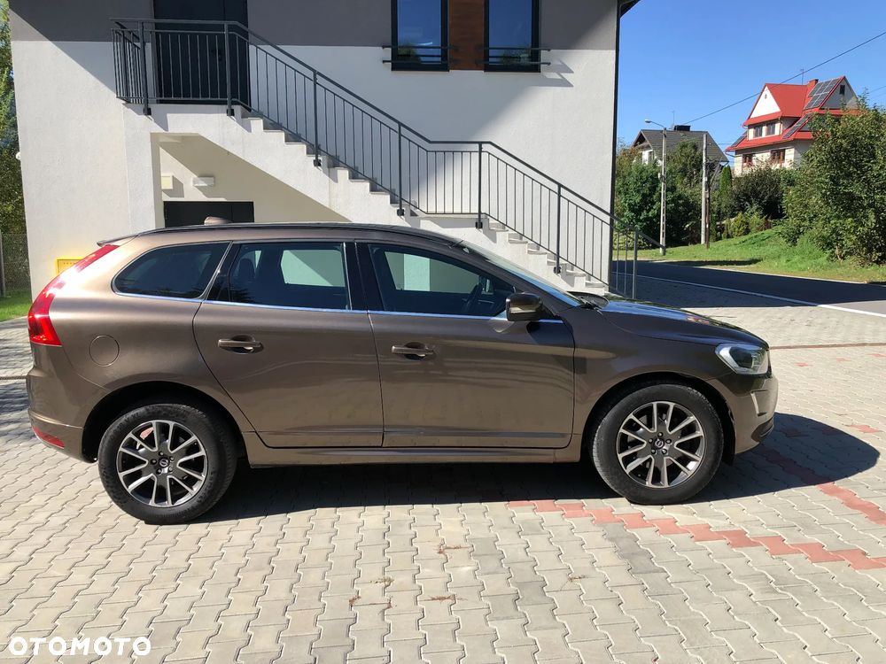 Volvo XC 60 D4 Drive-E Momentum - 6