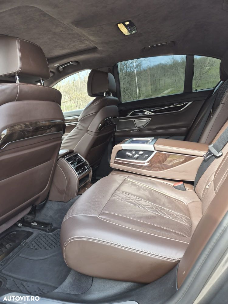 BMW Seria 7 730d xDrive Edition Exclusive - 9
