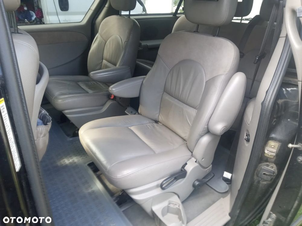 Chrysler Grand Voyager 3.3 Limited AWD - 22
