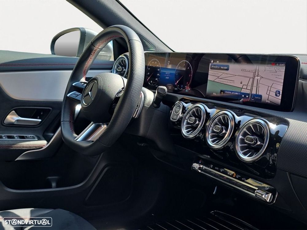 Mercedes-Benz CLA 180 - 13