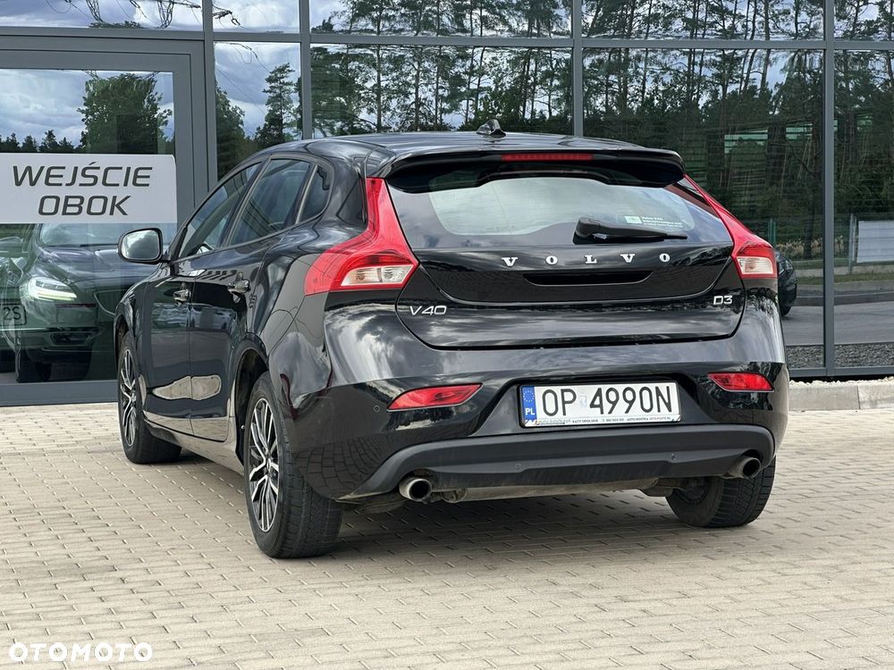 Volvo V40 D3 Geartronic Momentum - 6