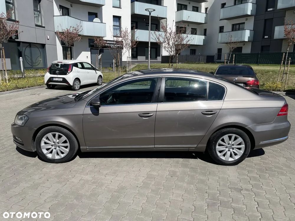 Volkswagen Passat 2.0 TDI DPF BlueMotion Technology Highline - 7